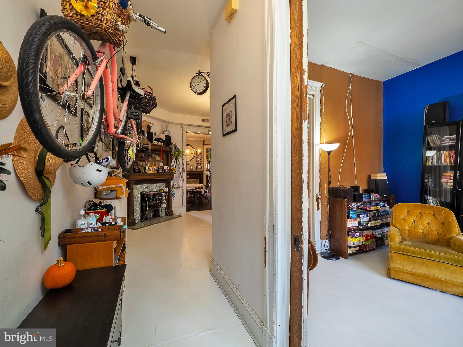 116 U Street Northwest Washington, DC 20001 - Photo 3 of 49 Inside the front entryway