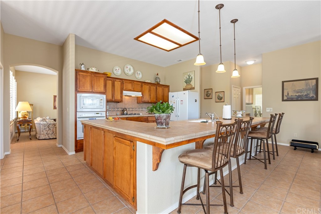 1613 Via Flora Paso Robles, CA 93446 - Photo 16 of 54