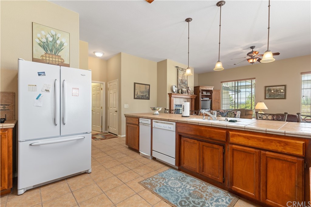 1613 Via Flora Paso Robles, CA 93446 - Photo 17 of 54