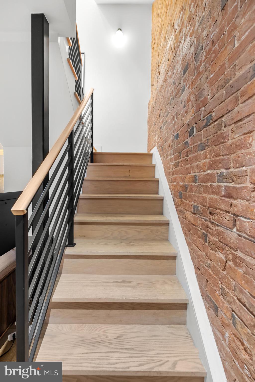 1324 W Street Northwest, Unit 1 Washington, DC 20009 - Photo 15 of 37 a view of entryway