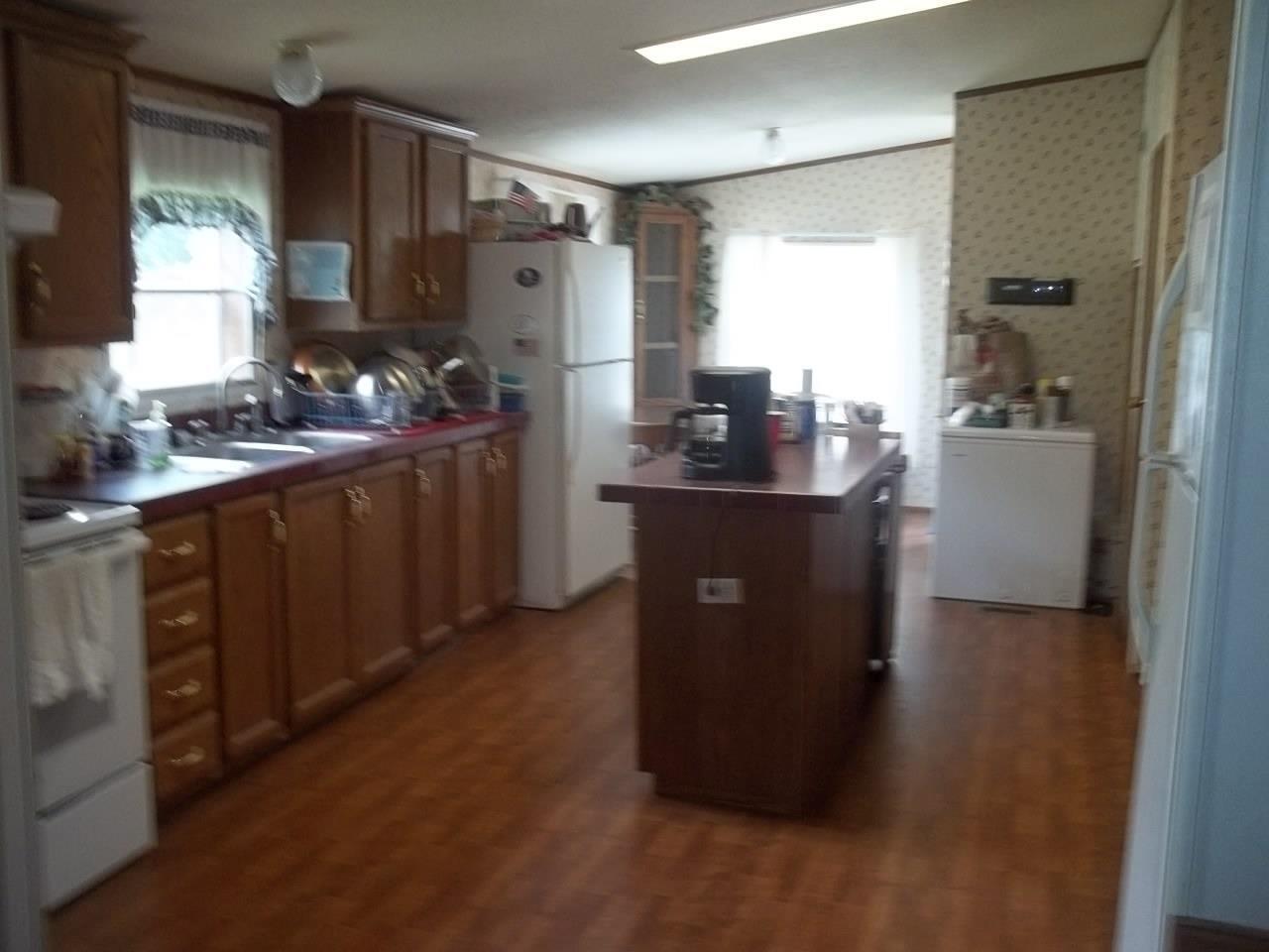 6037 Welcome Road Hillsboro, OH 45133 - Photo 5 of 8 Gallery Image 5