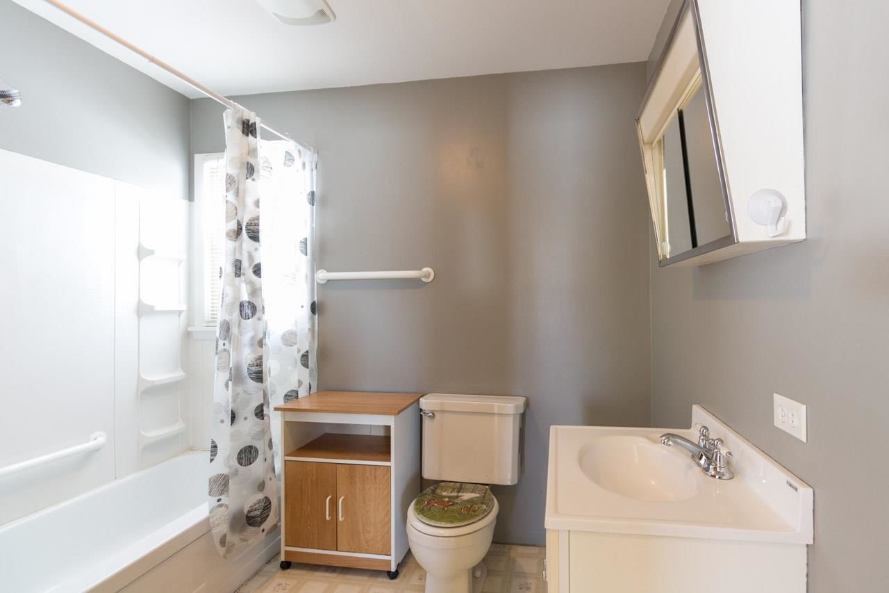 4915 South Dunlap Road Bloomington, IN 47403 - Photo 10 of 17
