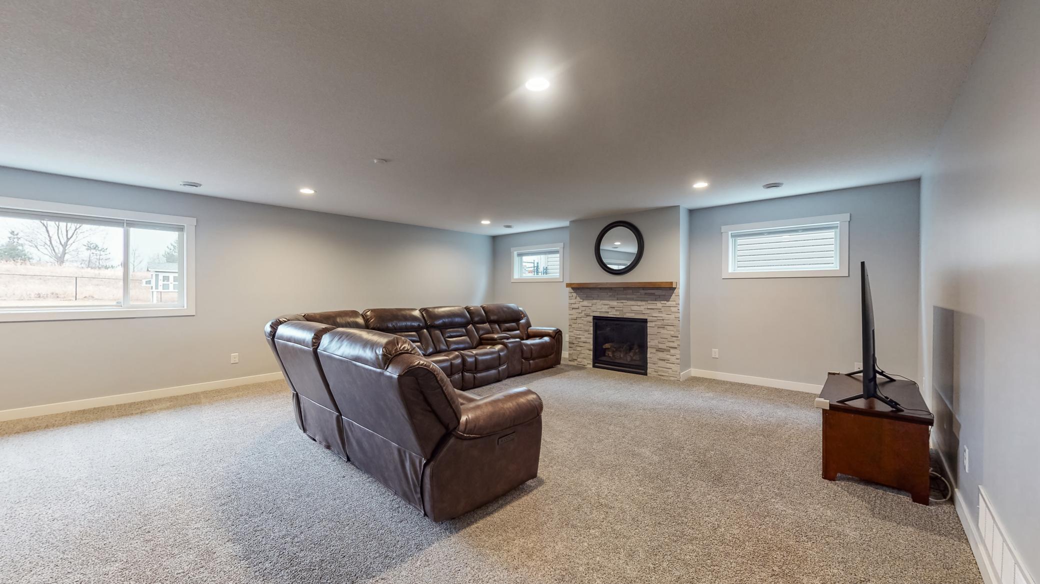5601 Prosper Avenue Northwest Rochester, MN 55901 - Photo 33 of 44