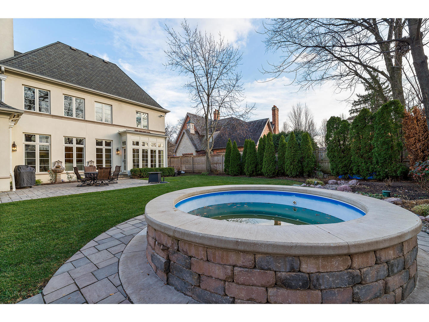 728 Cleveland Road Hinsdale, IL 60521 - Photo 34 of 35 a view of swimming pool and garden
