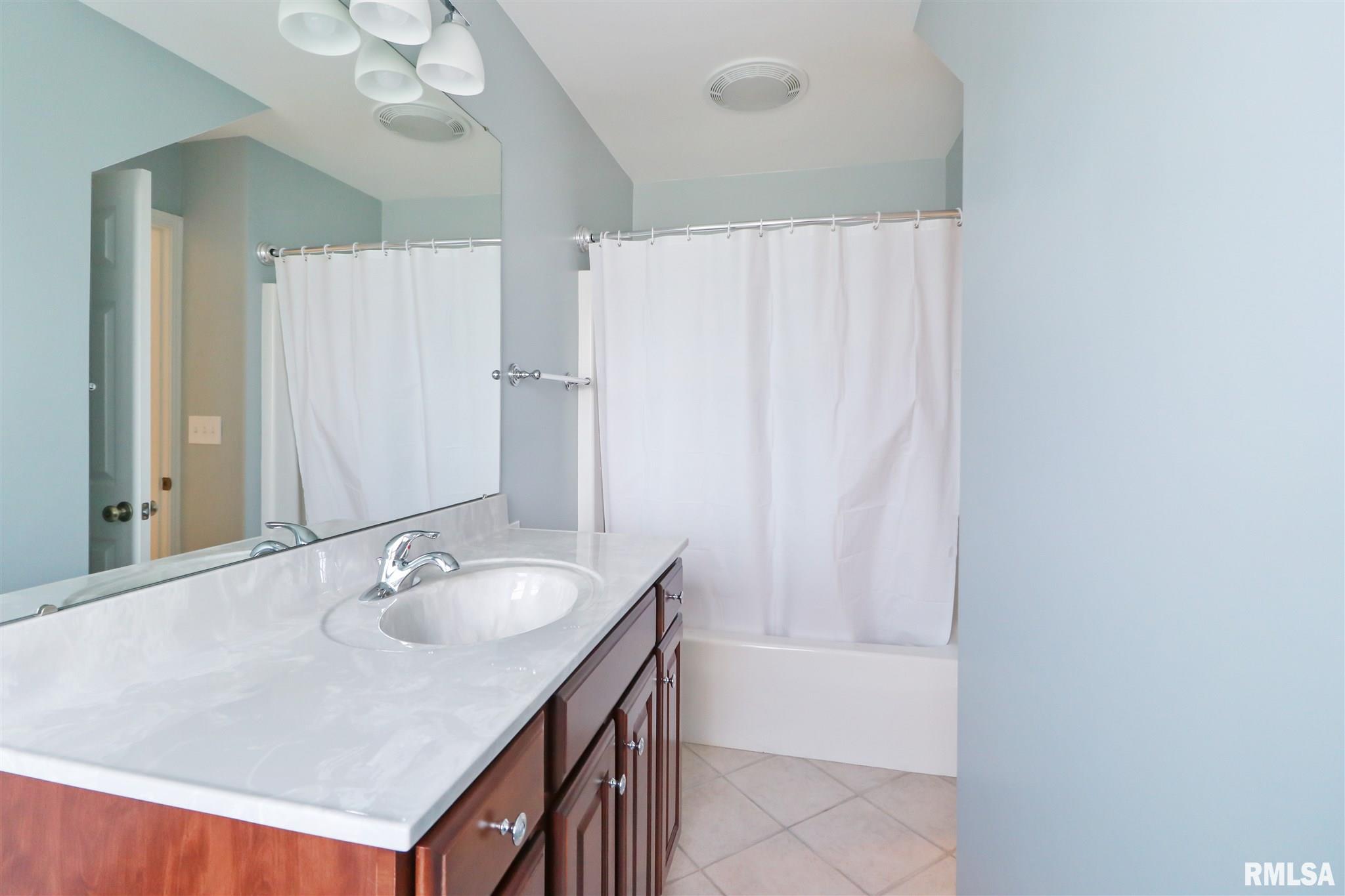 8404 West Robertson Road Edwards, IL 61528 - Photo 28 of 44 Gallery Image 28