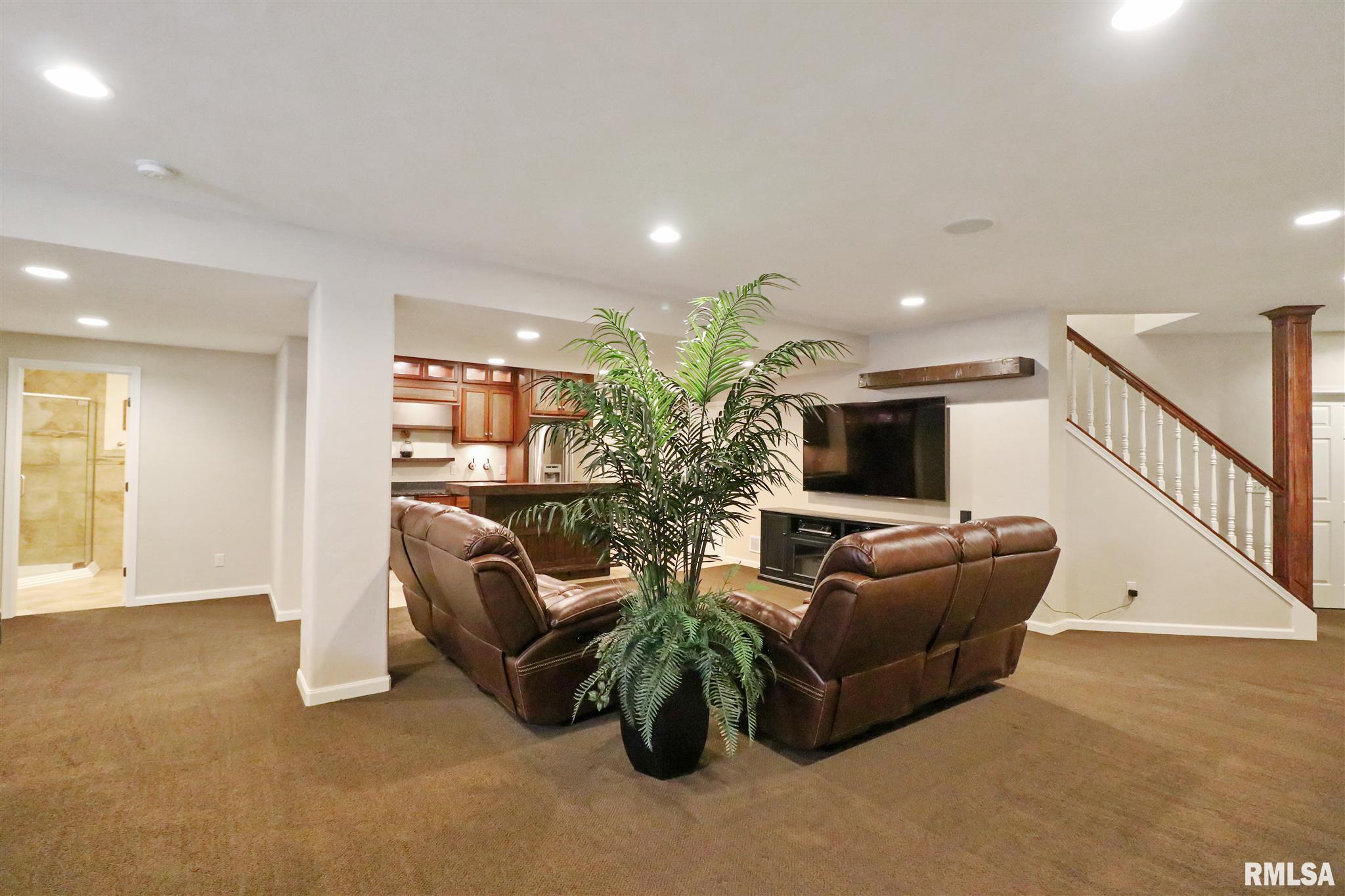 8404 West Robertson Road Edwards, IL 61528 - Photo 32 of 44 Gallery Image 32