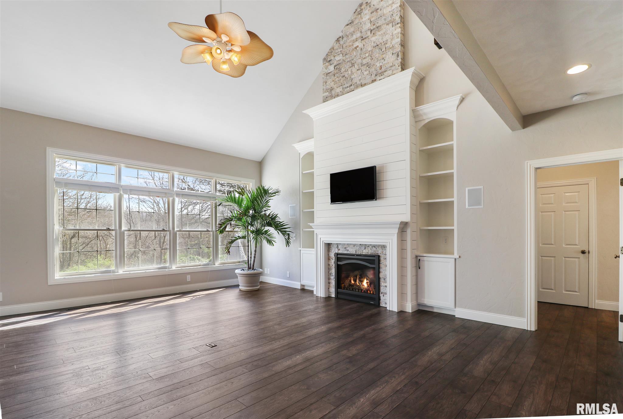 8404 West Robertson Road Edwards, IL 61528 - Photo 6 of 44 Gallery Image 6