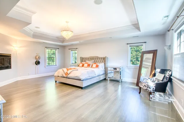 $2,995,000 | 7 Curt Terrace, Greenwich, CT 06831