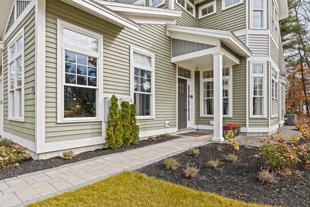 $838,900 | 16 Plover Way, Unit 26, South Portland, ME 04106