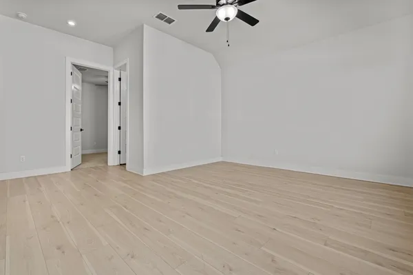 $3,200 | 19520 Diversion Circle, Lago Vista, TX 78645