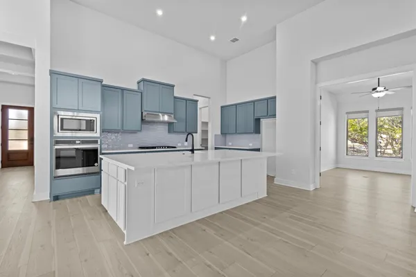 $3,200 | 19520 Diversion Circle, Lago Vista, TX 78645