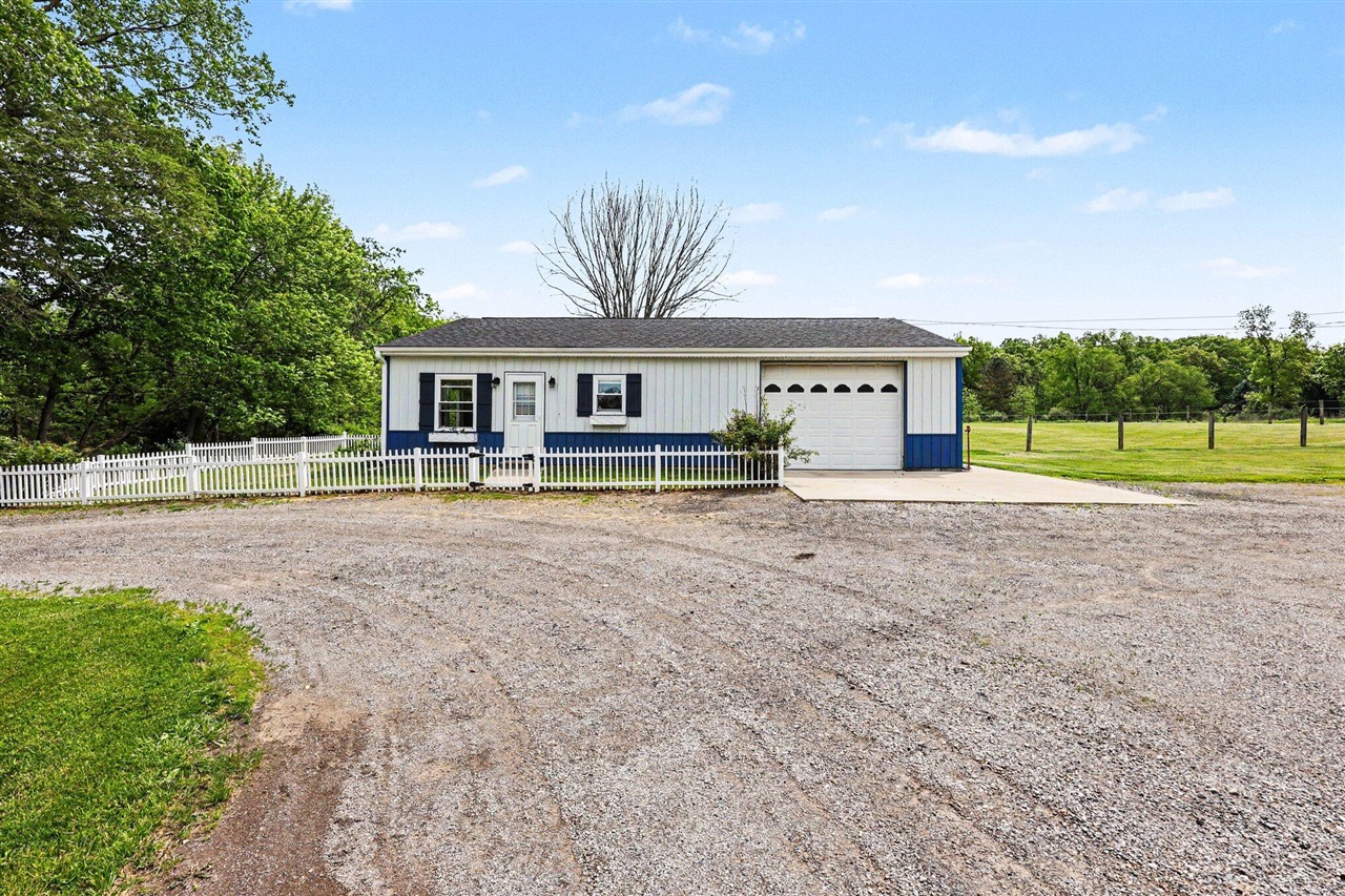 10955 Sooten Road Manchester, MI 48158 - Photo 16 of 36