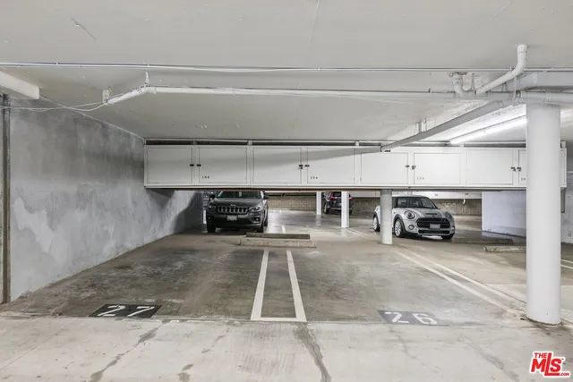 $689,000 | 4242 Stansbury Avenue, Unit 104, Sherman Oaks, CA 91423