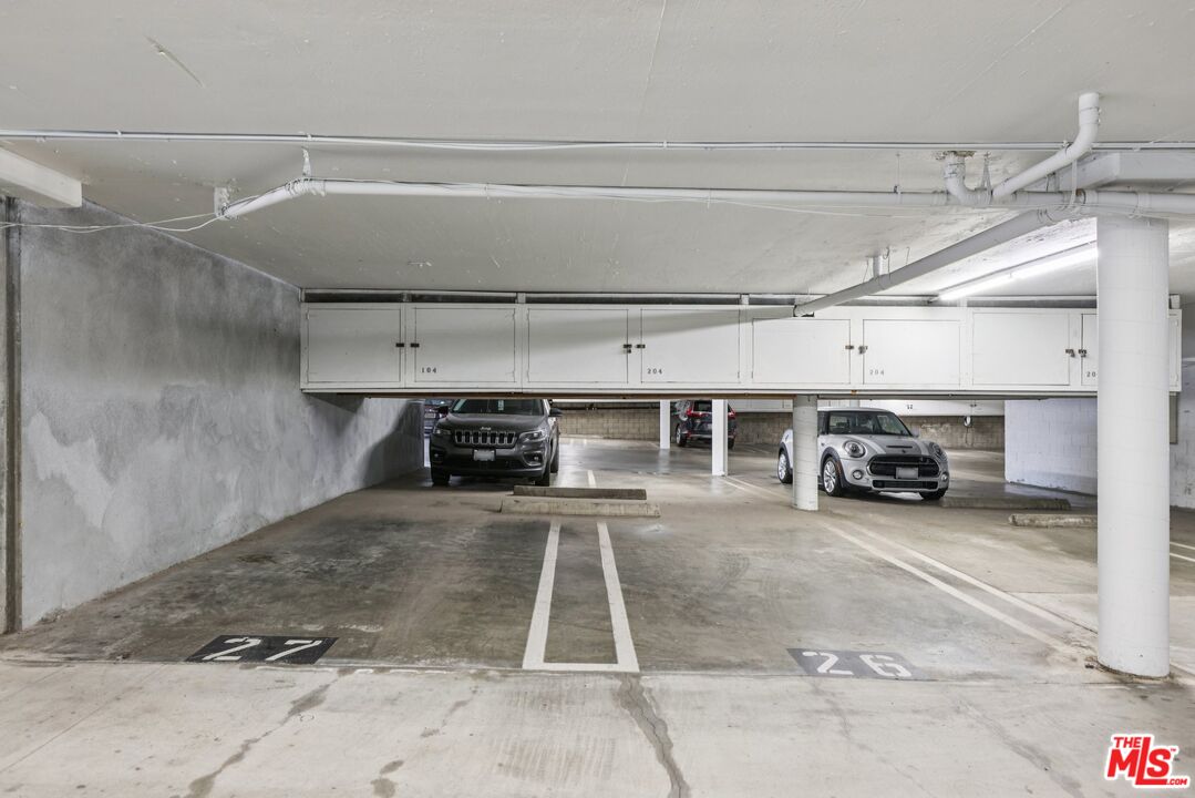 4242 Stansbury Avenue, Unit 104 Sherman Oaks, CA 91423 - Photo 37 of 38 a view of parking garage