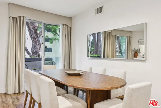 $689,000 | 4242 Stansbury Avenue, Unit 104, Sherman Oaks, CA 91423