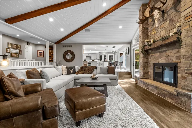 $1,172,000 | W5975 Pheasant Lane, Plymouth, WI 53073