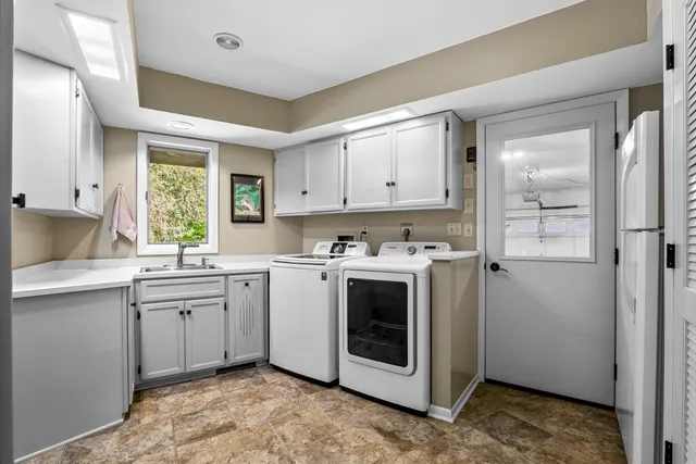 $1,172,000 | W5975 Pheasant Lane, Plymouth, WI 53073