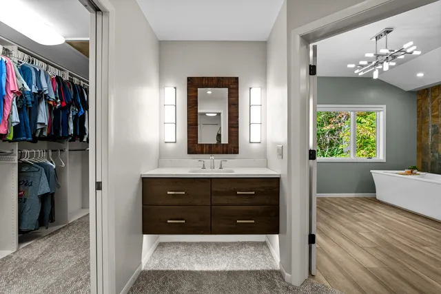 $1,172,000 | W5975 Pheasant Lane, Plymouth, WI 53073