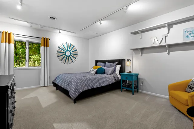 $1,172,000 | W5975 Pheasant Lane, Plymouth, WI 53073