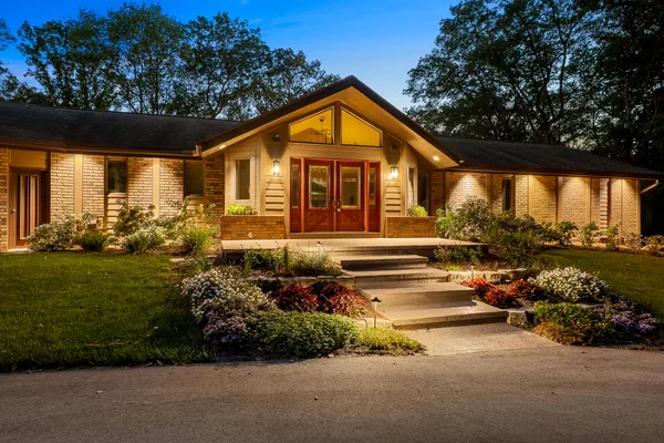 $1,150,000 | W5975 Pheasant Lane, Plymouth, WI 53073