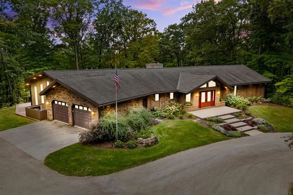 $1,150,000 | W5975 Pheasant Lane, Plymouth, WI 53073