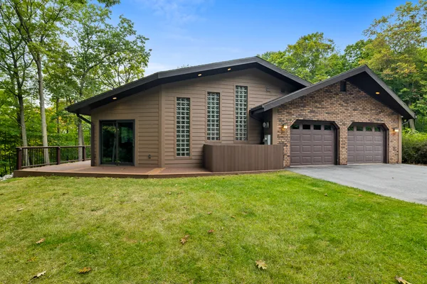 $1,150,000 | W5975 Pheasant Lane, Plymouth, WI 53073