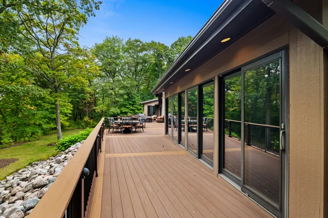 $1,172,000 | W5975 Pheasant Lane, Plymouth, WI 53073