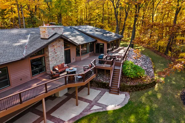 $1,150,000 | W5975 Pheasant Lane, Plymouth, WI 53073