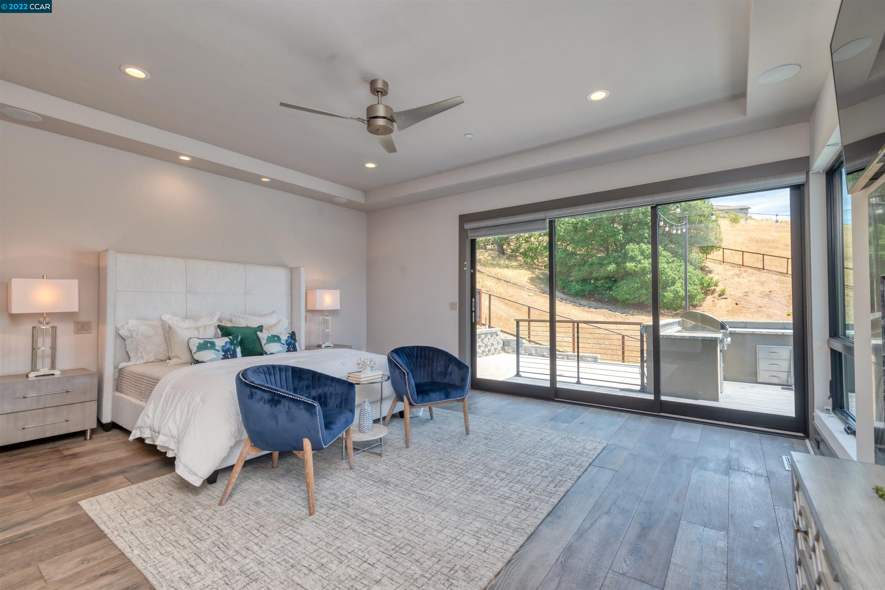 155 Arbor View Lane Lafayette, CA 94549 - Photo 24 of 32 a living room with furniture and a large window