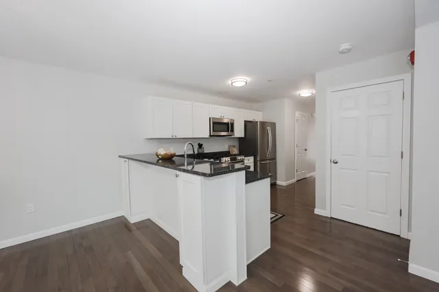 $559,000 | 181 Knollwood Way, Manchester, NH 03102