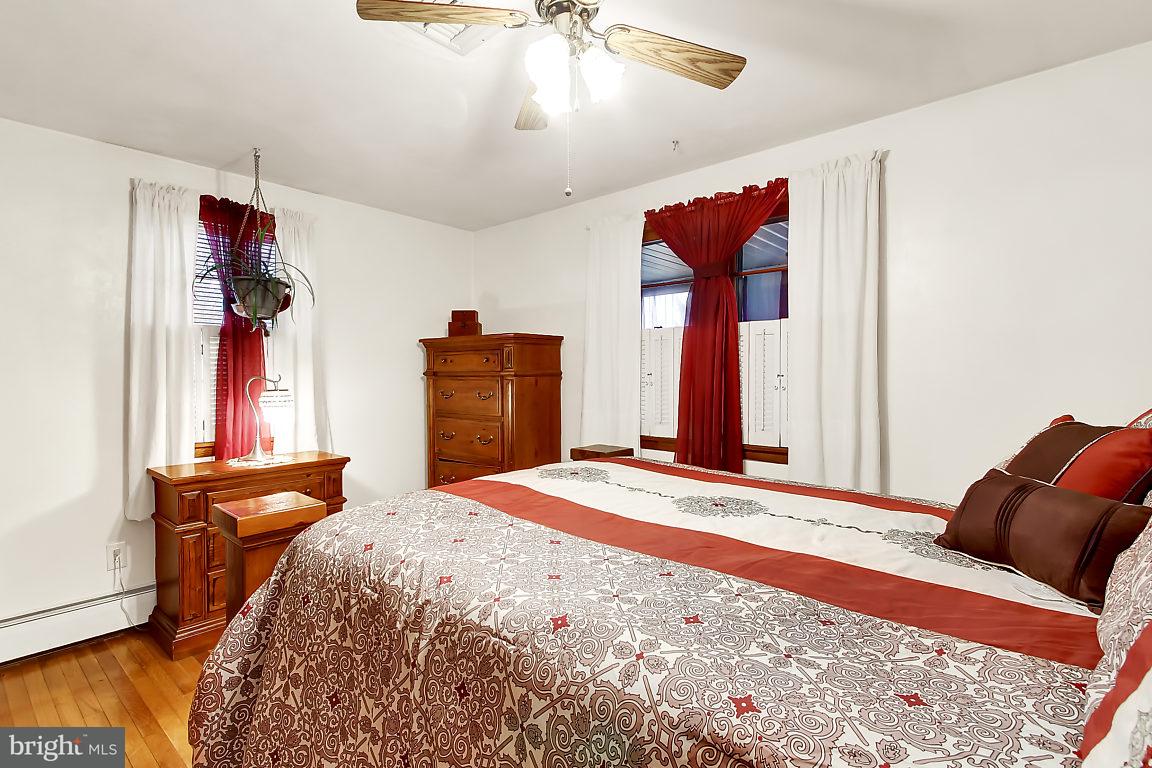 1619 Camber Lane Spring Grove, PA 17362 - Photo 8 of 27 Gallery Image 8