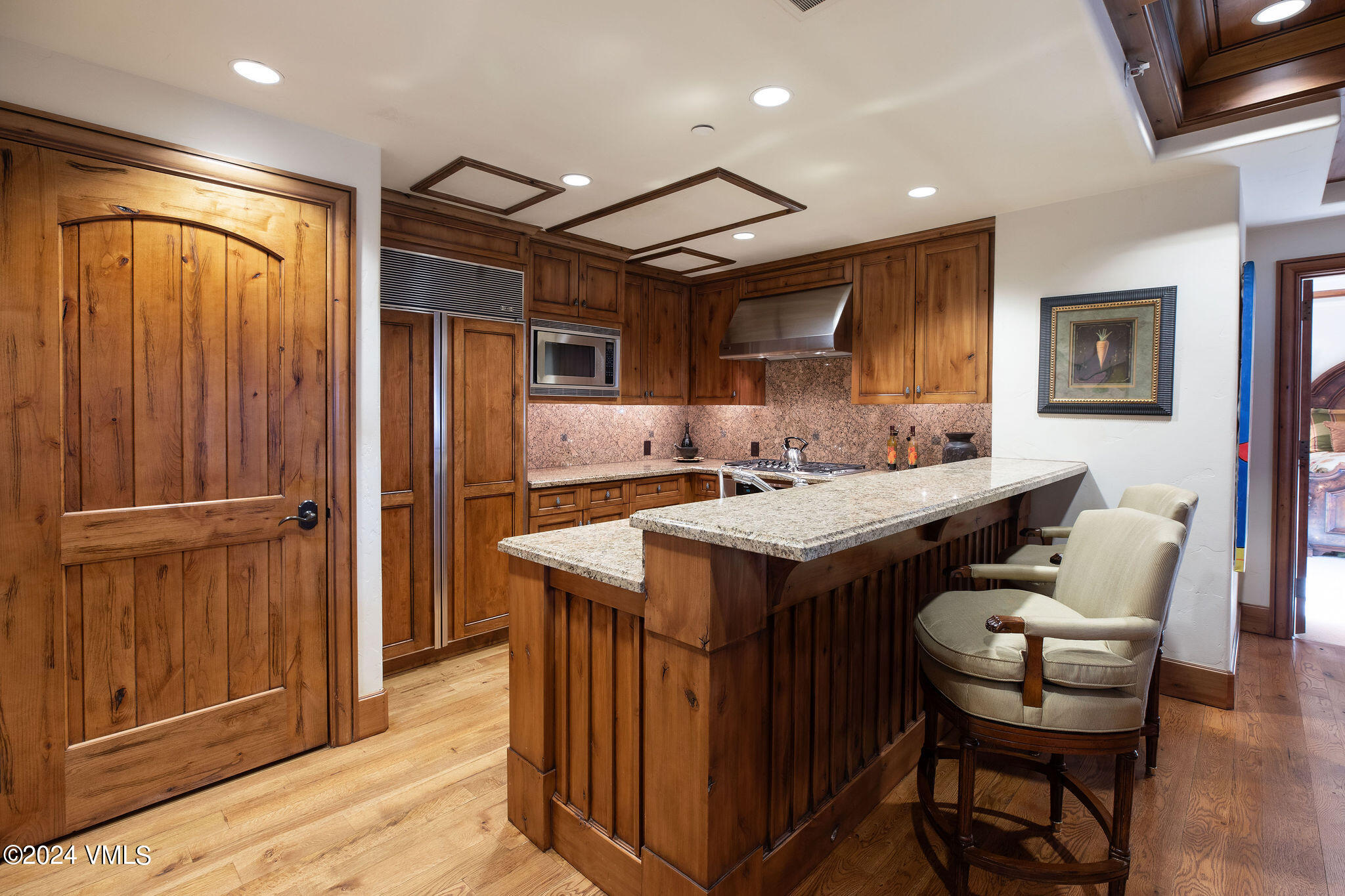 130 Daybreak Ridge Road, Unit R1007 Avon, CO 81620 - Photo 11 of 40 ritz_1007_interior_kitchen_a