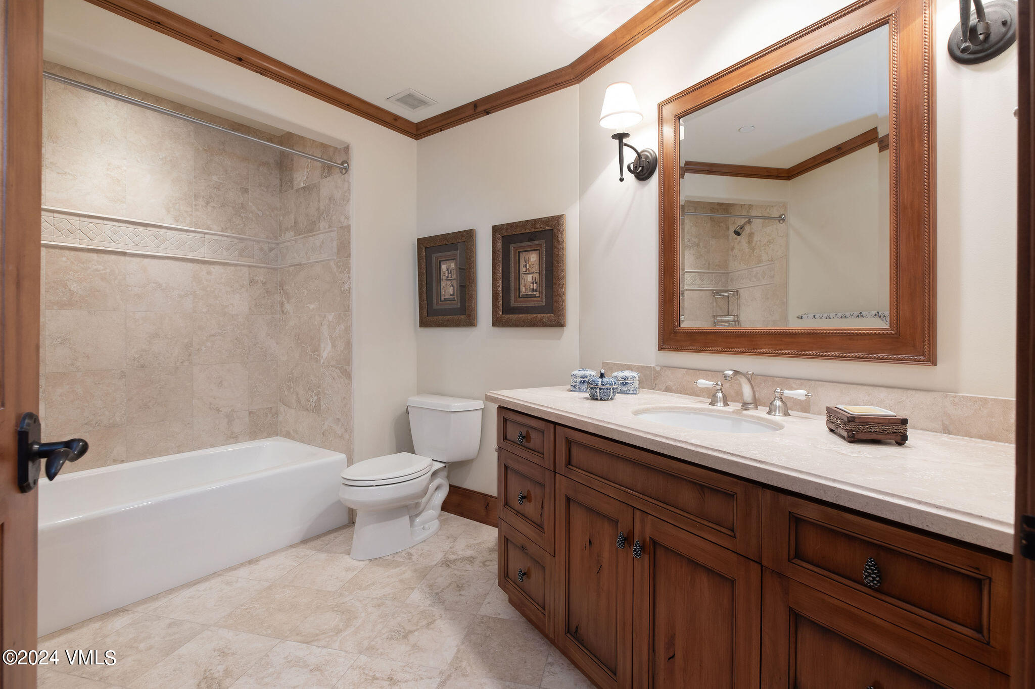 130 Daybreak Ridge Road, Unit R1007 Avon, CO 81620 - Photo 19 of 40 ritz_1007_interior_bath_02