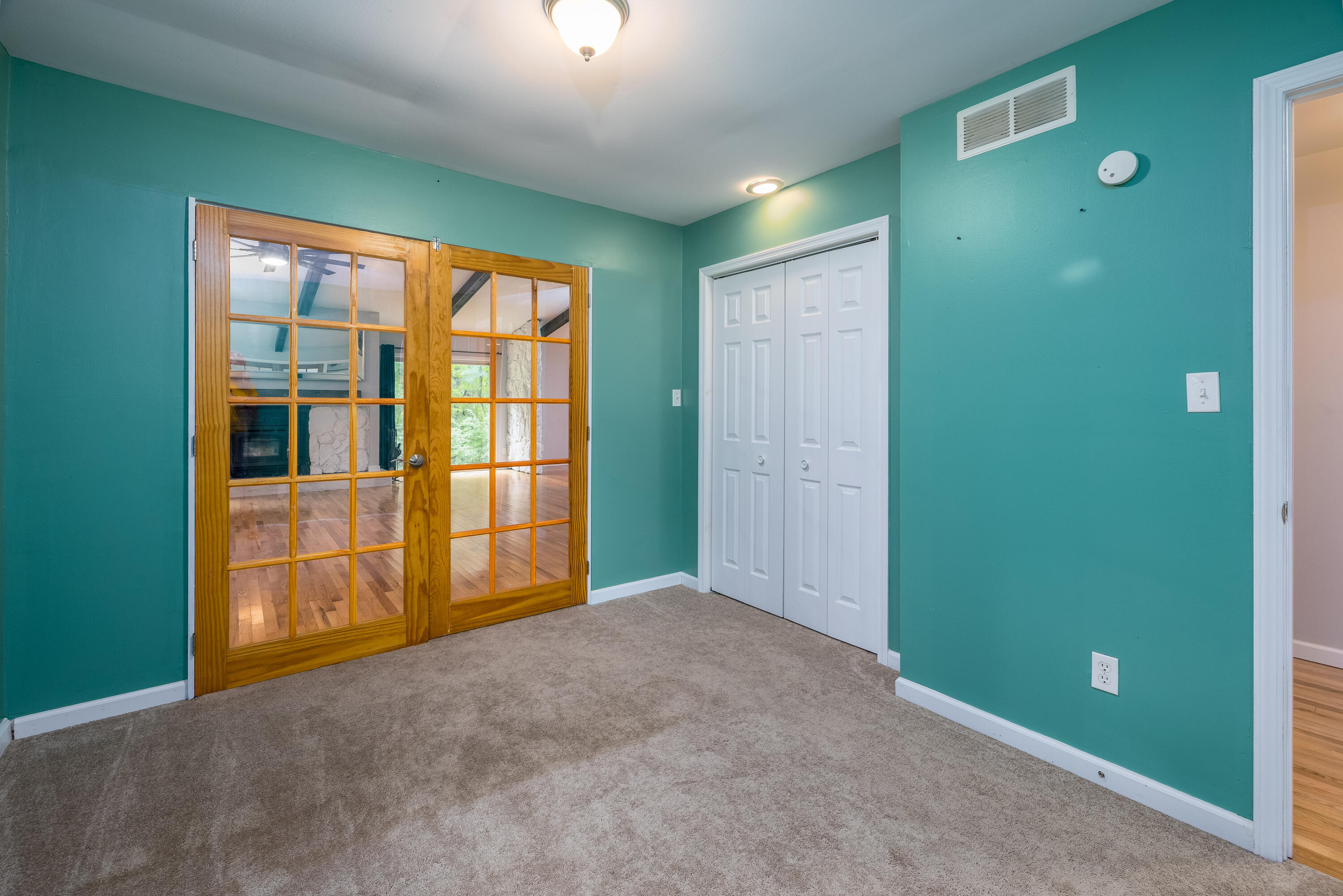 4270 Park Place Crown Point, IN 46307 - Photo 31 of 36 a view of an empty room with a window