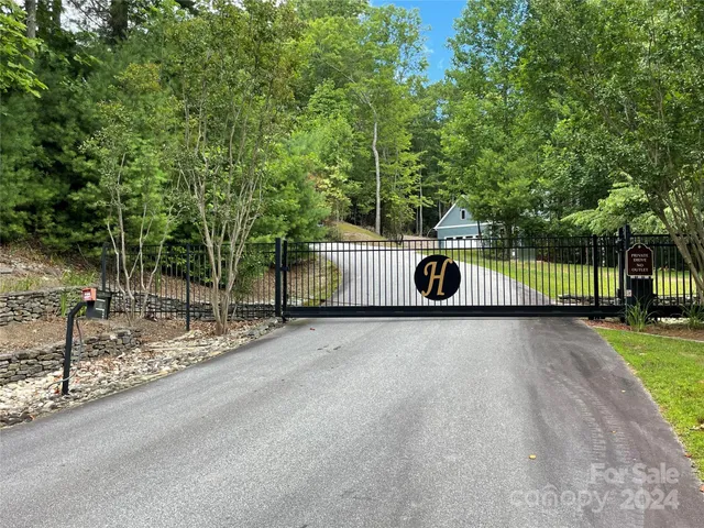 a view of outdoor space with entertaining space