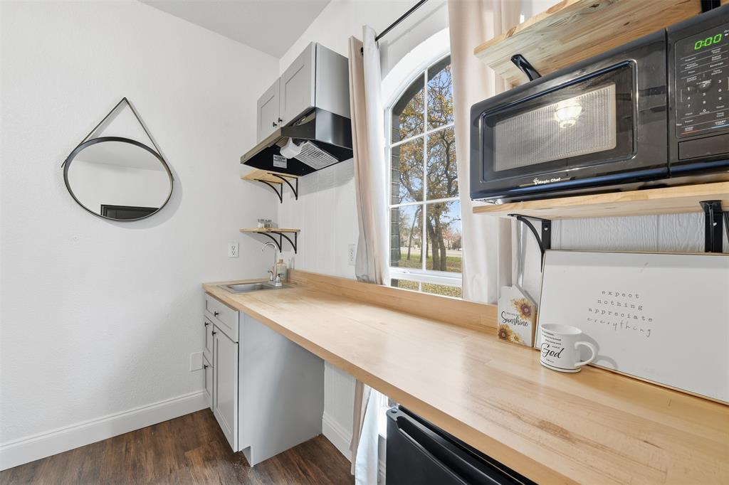 156 Howard Newby Lane Springtown, TX 76082 - Photo 4 of 12