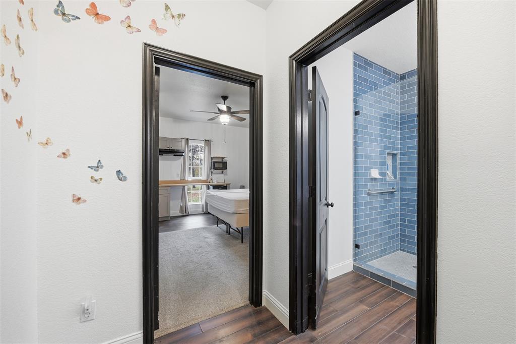 156 Howard Newby Lane Springtown, TX 76082 - Photo 6 of 12