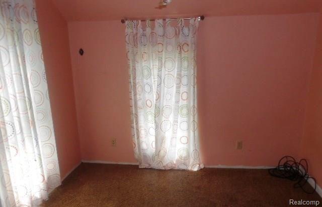 5472 Far Road Dundee, MI 48131 - Photo 6 of 7 6.jpg