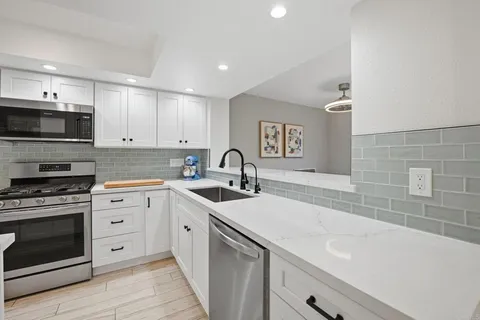 $1,125,000 | 2992 Brandon Circle, Carlsbad, CA 92010