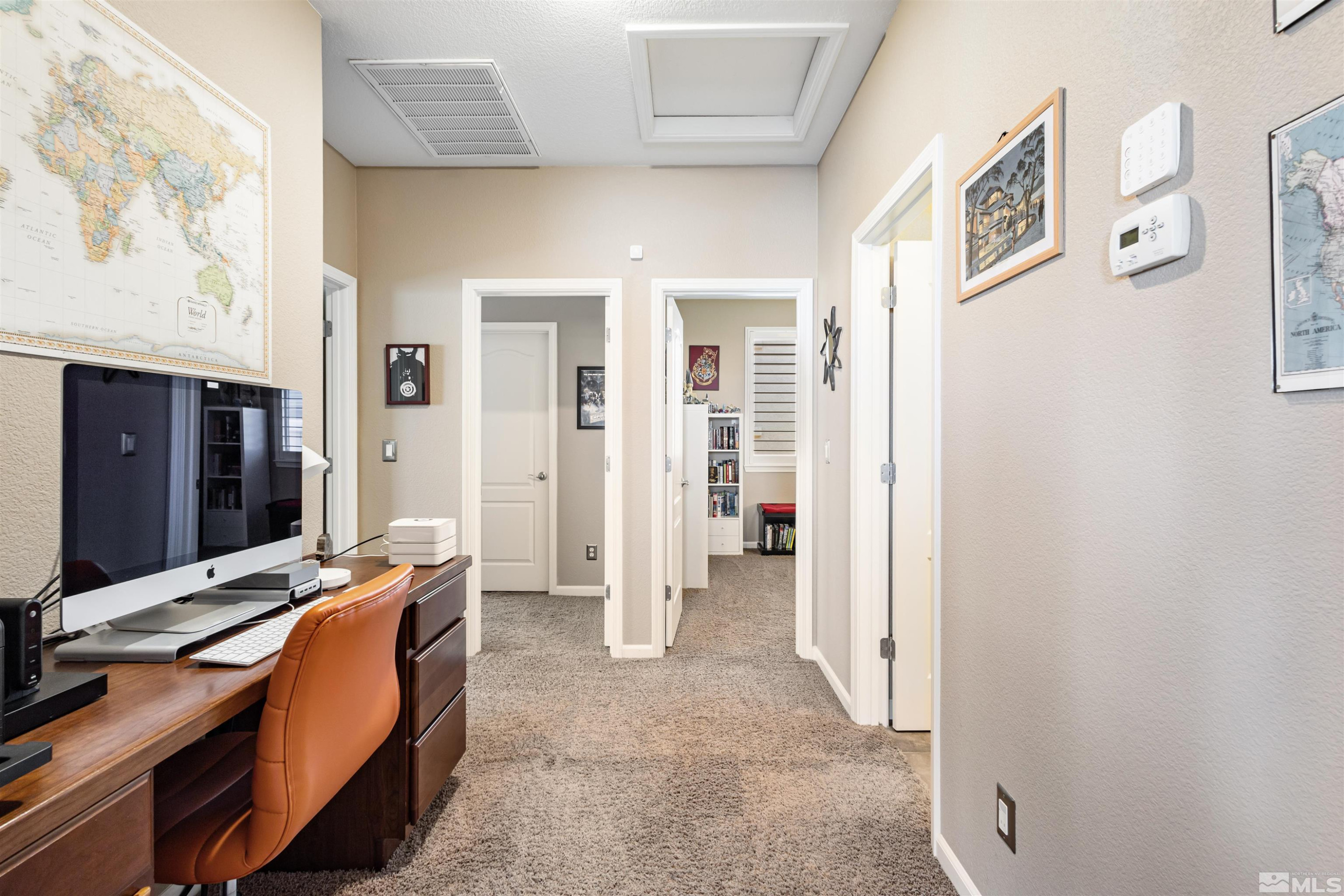 14025 Tagor Road Reno, NV 89521 - Photo 25 of 39 a view of living room filled with furniture