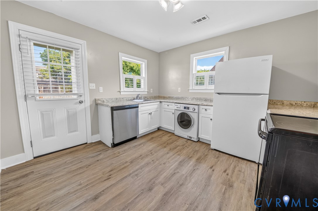 3 Lighthouse Drive Hampton, VA 23664 - Photo 12 of 32