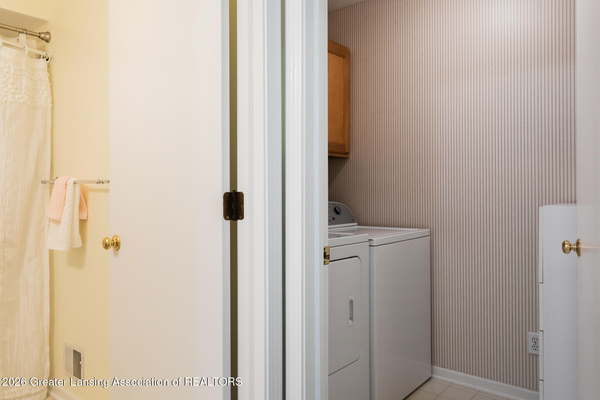 5820 Coleman Road East Lansing, MI 48823 - Photo 34 of 53