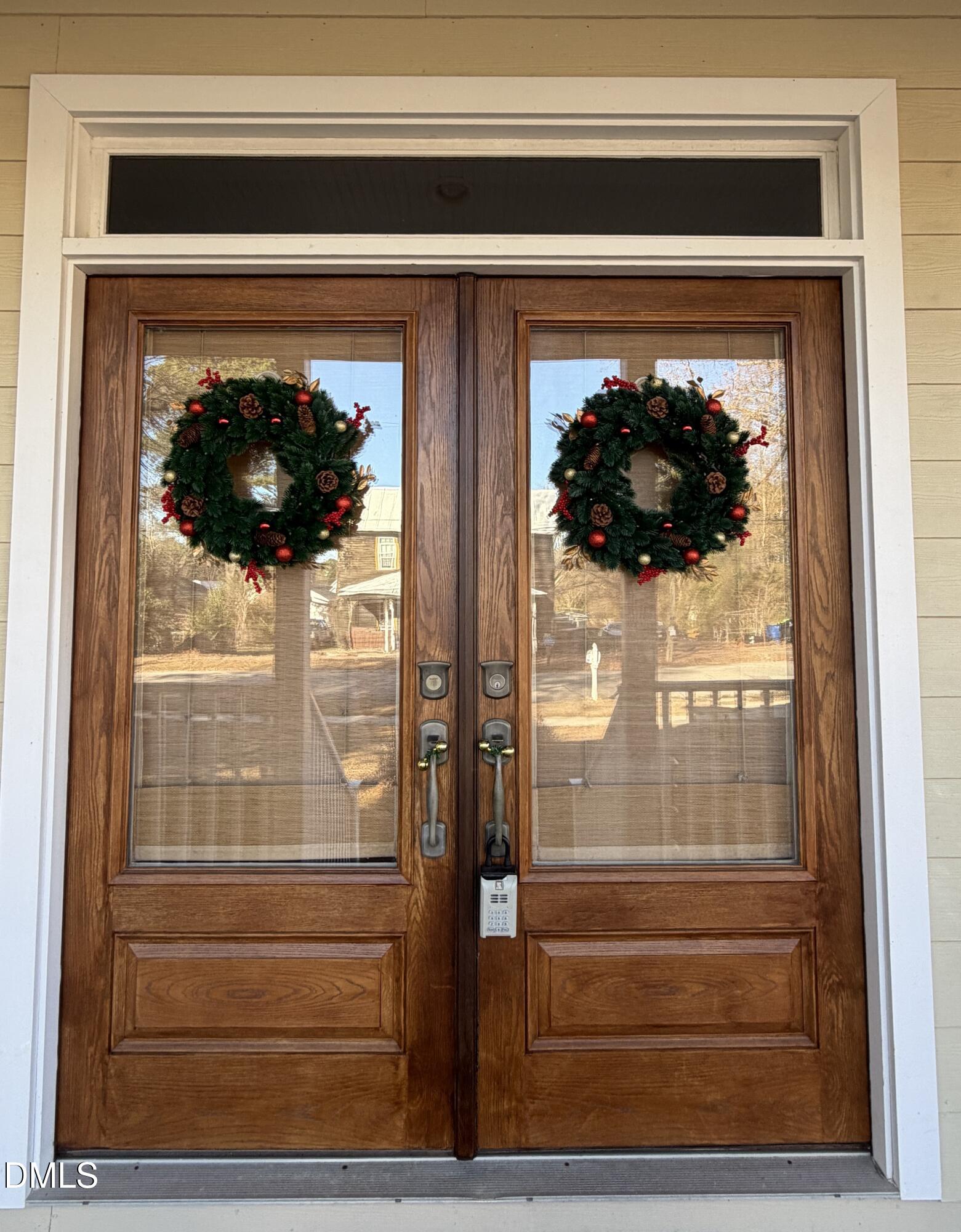 207 North Hopkins Avenue Spring Hope, NC 27882 - Photo 2 of 41 Front Door Christmas