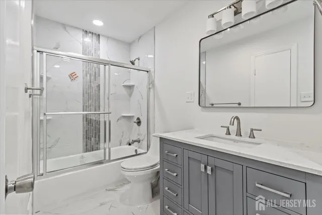 $669,000 | 376 New Brunswick Avenue, East Brunswick, NJ 08816