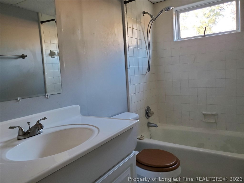 817 C Ridge Road Fayetteville, NC 28311 - Photo 5 of 7