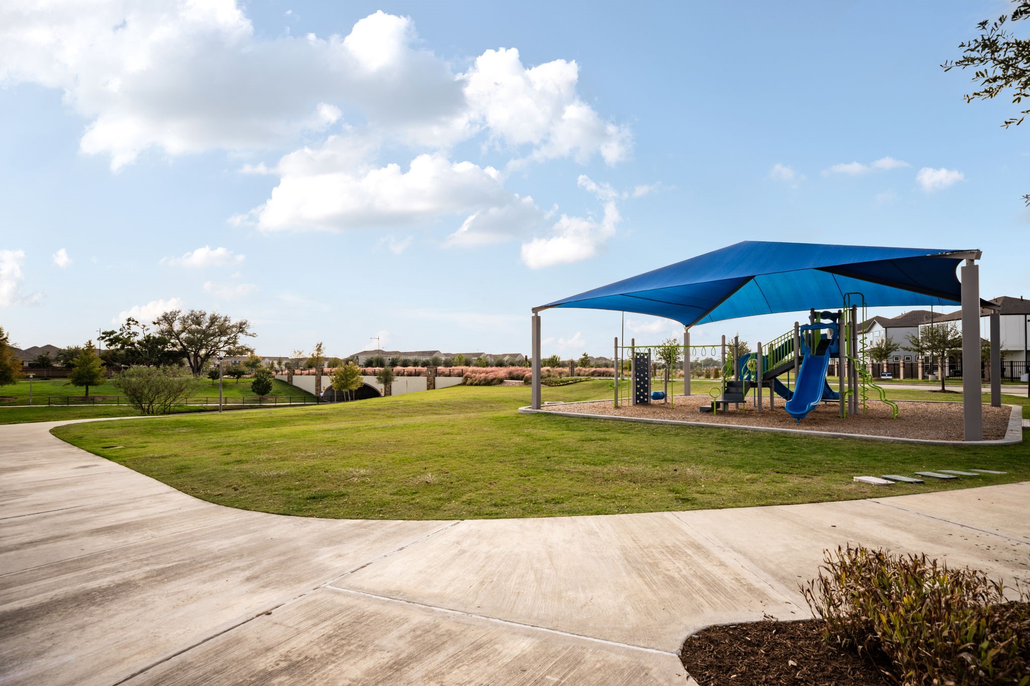 9810 Falling Fern Lane Houston, TX 77080 - Photo 30 of 30 Community offers resort-style amenities and walking trails. Conveniently located inside the Beltway near I-10, Hwy 290, Gessner, and CityCentre, this move-in-ready energy-efficient home delivers comfort, location, and community.