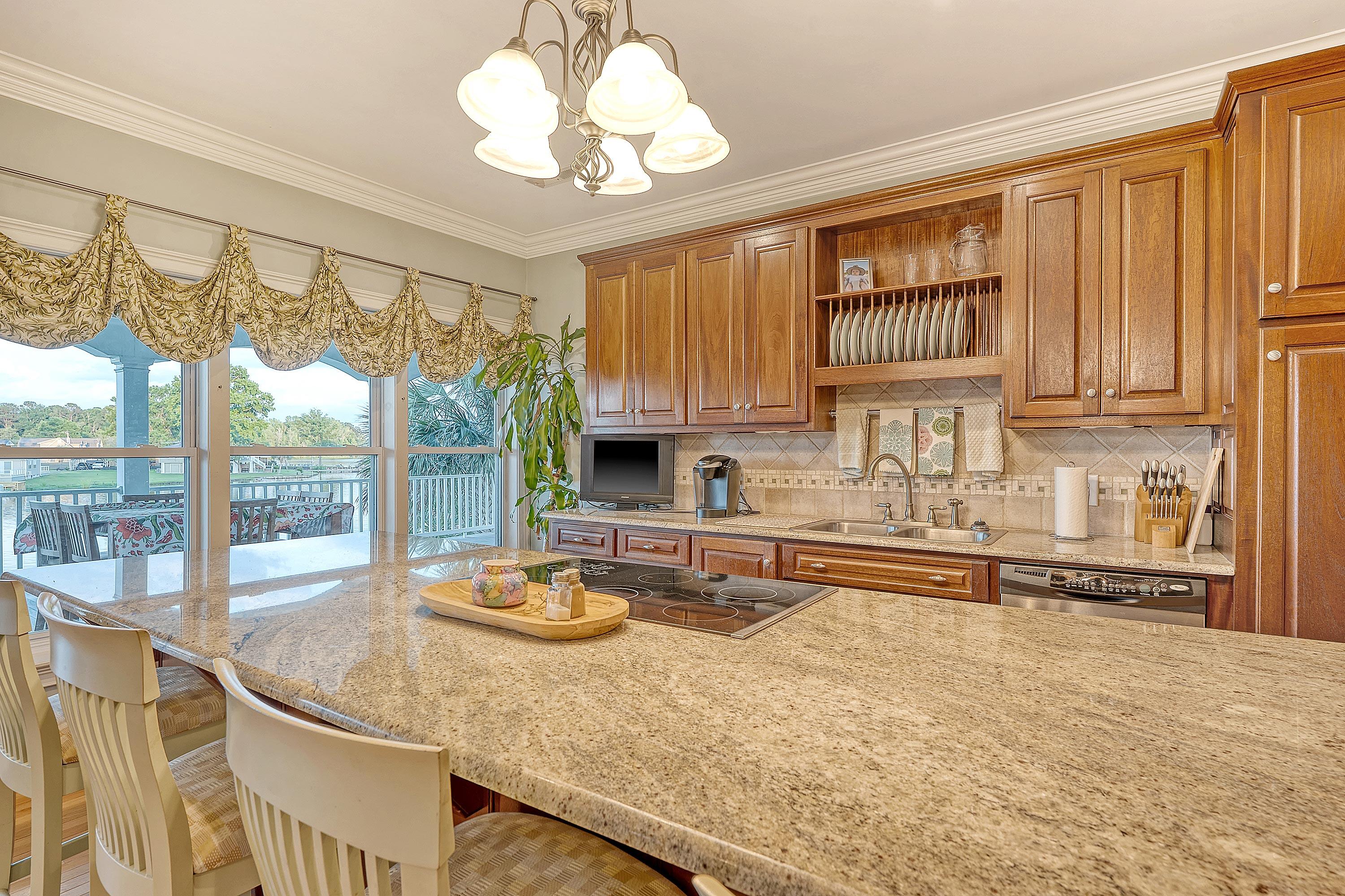 2039 Lake Marion Shores Road Summerton, SC 29148 - Photo 14 of 69 11