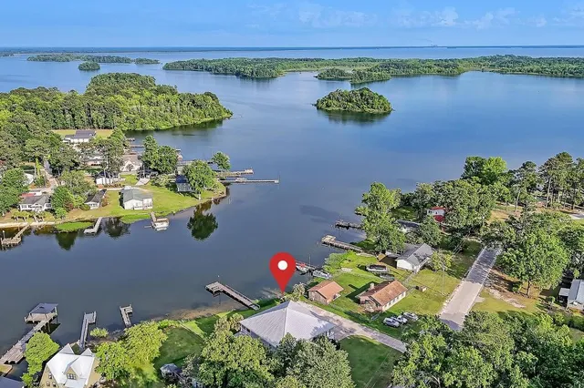 $895,000 | 2039 Lake Marion Shores Road, Summerton, SC 29148