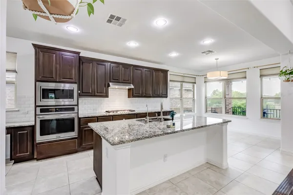 $2,900 | 3525 De Soto Loop, Round Rock, TX 78665