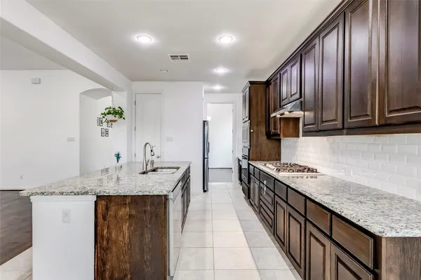 $2,900 | 3525 De Soto Loop, Round Rock, TX 78665